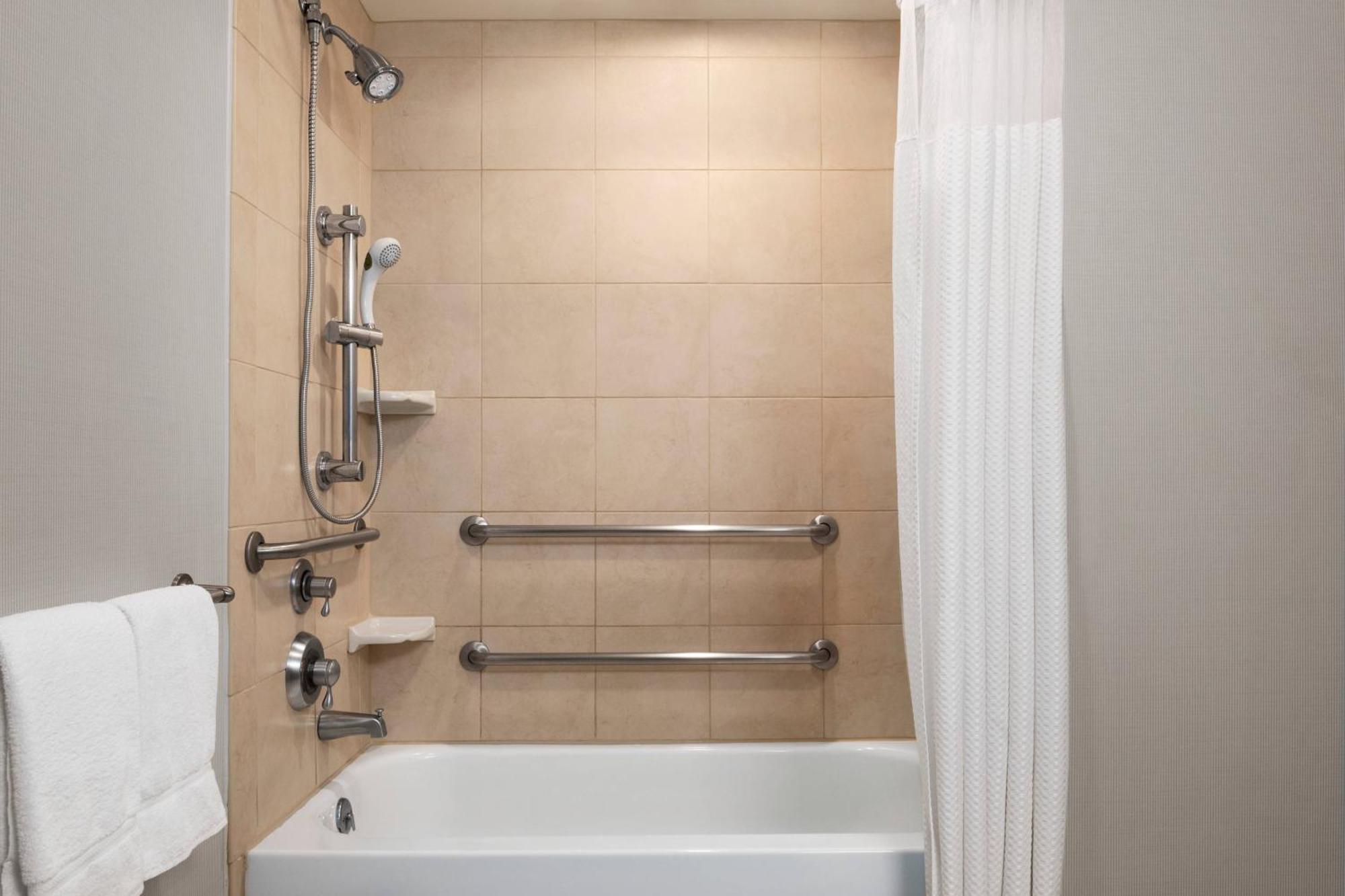 Courtyard By Marriott Madison West / Middleton Otel Dış mekan fotoğraf